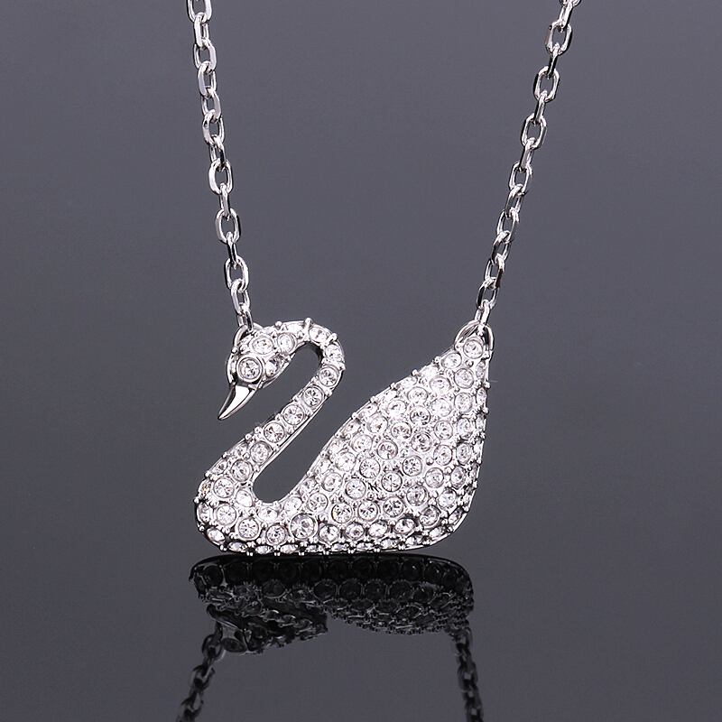SWAROVSKI 施华洛世奇 蓝色渐变天鹅项链女黑色天鹅锁骨链