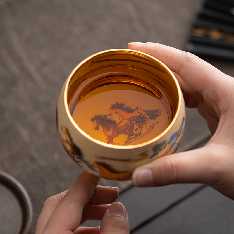 苏氏陶瓷(SUSHI CERAMICS)鎏金八骏主人杯品茗杯个人功夫茶杯陈国再老师作品高清大图