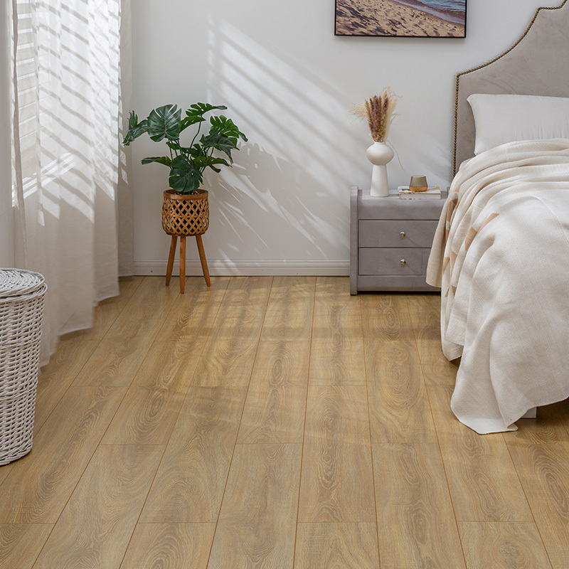 德尔地板环保强化复合木地板家用精绒磨砂耐磨防潮低光浅灰色客厅