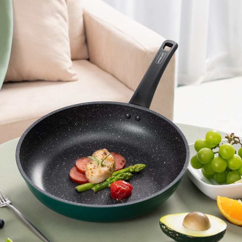 工厂直发爱仕达煎锅平底锅不粘锅24cm意式牛油果绿牛排煎蛋烙饼锅家用