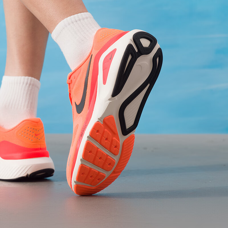 耐克（NIKE）男鞋新款STRUCTURE 26缓震耐磨训练低帮轻便运动跑步鞋HJ1102-800 ZP高清大图