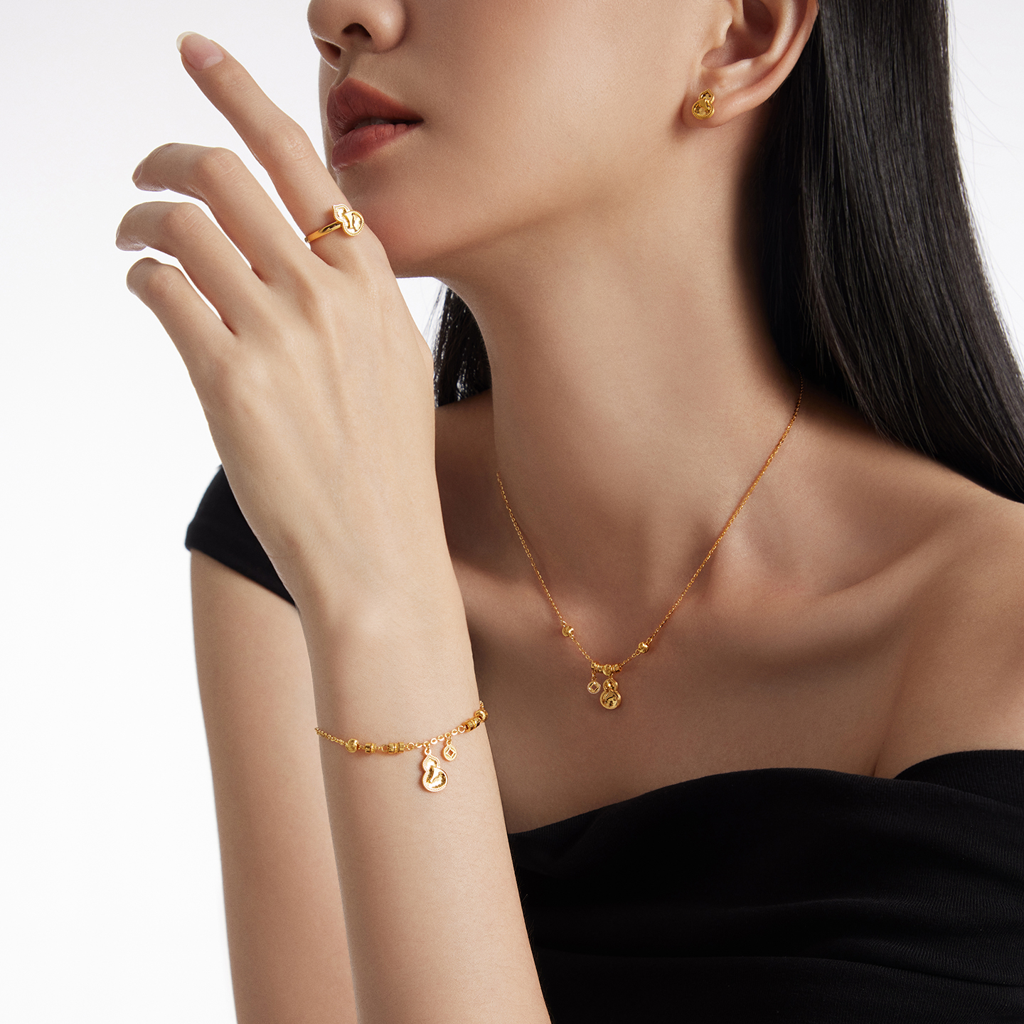 周大福马年生肖 寓意马上有福爆闪葫芦足金黄金项链女计价(工费520)EOF1677送生日礼物高清大图