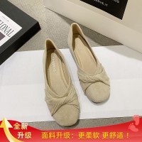2021秋季新款百搭浅口方头平底单鞋女四季黑色职业软底上班工作鞋