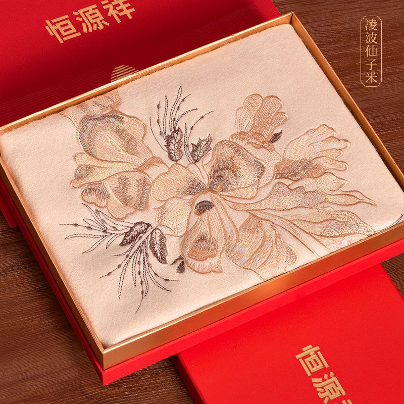 恒源祥春秋冬季送妈妈羊毛围巾高端生日礼物旗袍羊绒披肩保暖围脖 凌波仙子米
