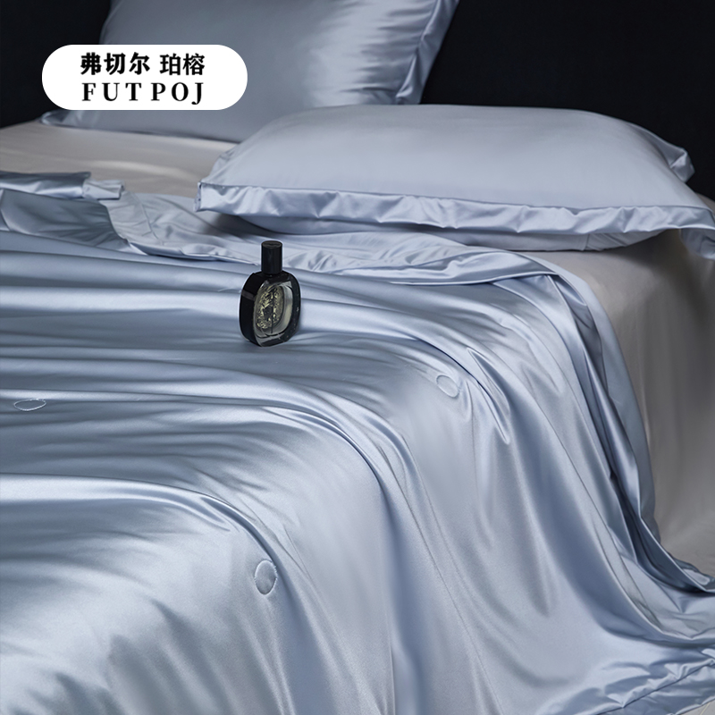 弗切尔珀榕 水光缎冰肌锦氨榨蚕丝夏被 高贵蓝高清大图