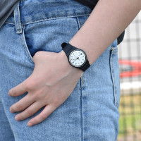 斯沃琪瑞士原装进口手表简约夜光学生男女防水指针式石英表 GB743