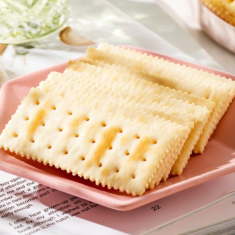[满199减100]来伊份 苏打饼干360g早餐代餐饼干食品咸味休闲零食小吃薄脆饼干高清大图