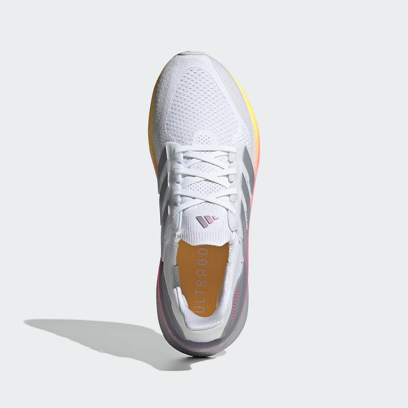 阿迪达斯(adidas)2024男舒适百搭日常户外板鞋休闲鞋ID8810