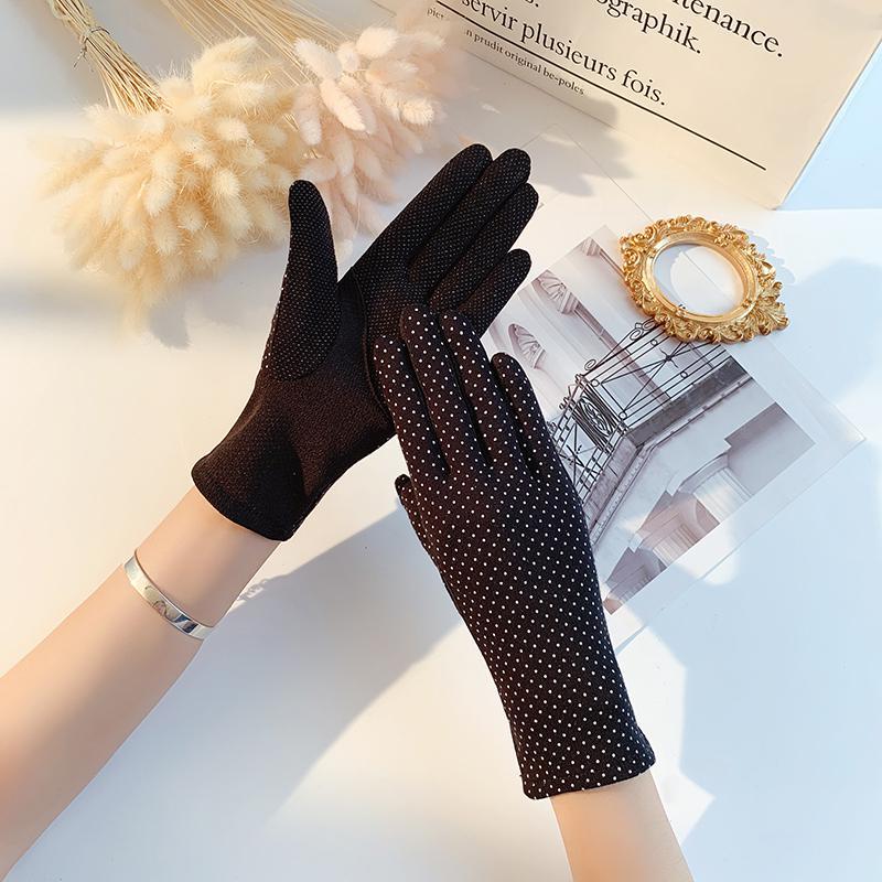 薄款手套女防晒夏季弹力短纯棉骑车开车遮阳触屏透气防滑