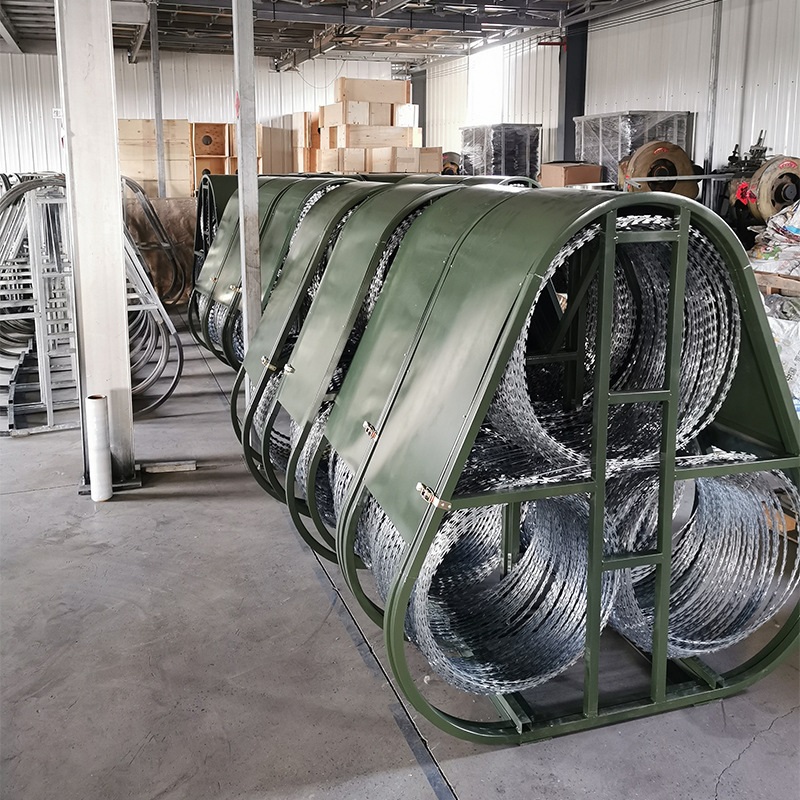 麦盾 防暴阻隔网三圈防暴阻隔网应急物资隔离防护安防器械可移动带滑轮阻隔网阻车路障高清大图