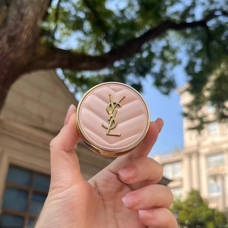 圣罗兰(YSL)全新粉气垫5g 遮瑕养肤丝缎肌干皮挚爱 B10适合白暂肤色