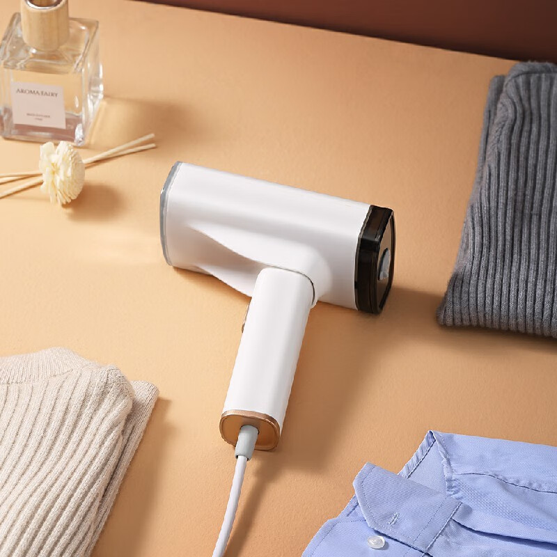 康佳智能高效挂烫机KGGT-112 1200W快速蒸汽熨烫设计