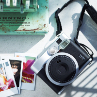 富士（FUJIFILM） 立拍立得instax Mini90胶片相机一次成像相机古典感觉相纸86x54mm即拍即得 黑色