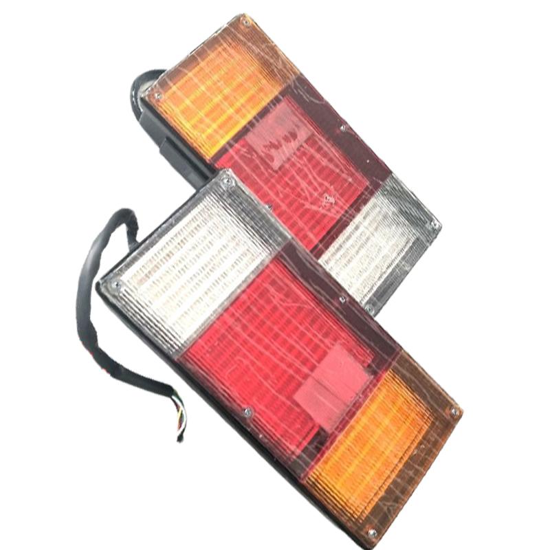 东风EQ1118左后组合灯总成 原厂正品 超长质保