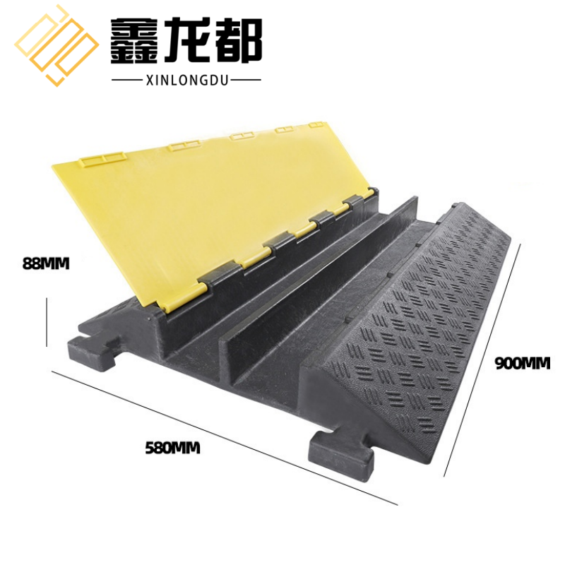 鑫龙都 线槽减速带橡塑个