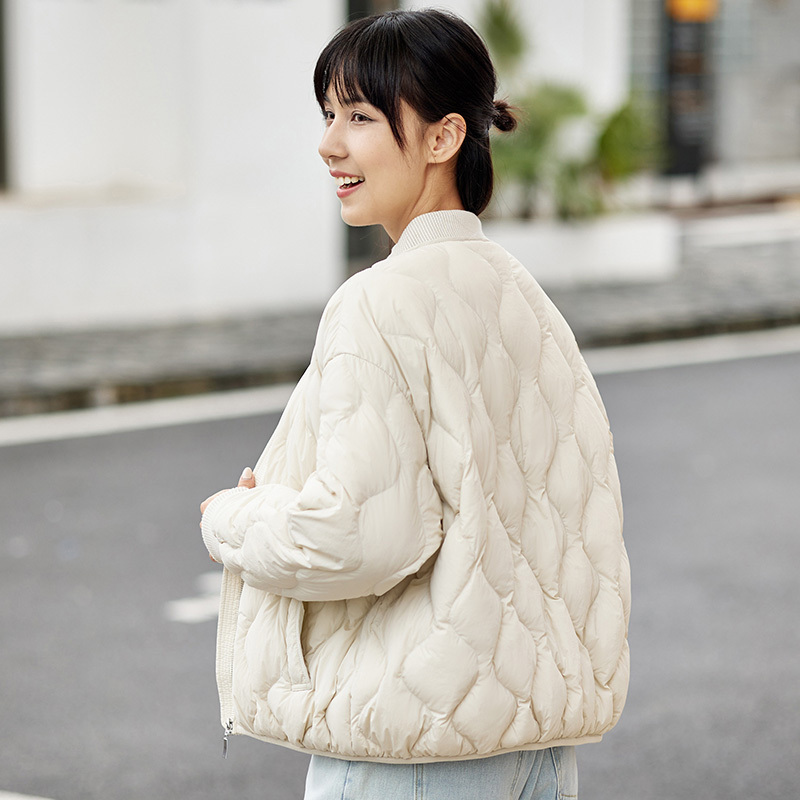 坦博尔2021年新款女士菱格短款棒球服女时尚羽绒服女小个子外套
