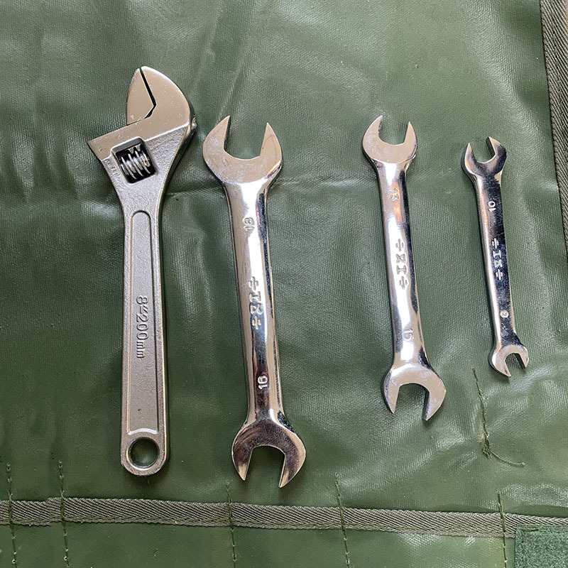 德钺 猛士EQ2050随车工具套件