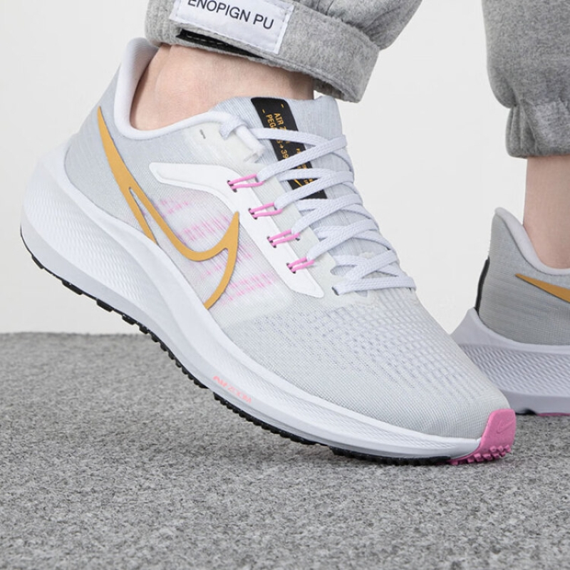 耐克(NIKE)飞马 39运动鞋女鞋 2023春季新款轻便透气缓震ZOOM气垫跑步鞋 DH4072-104 36.5/2