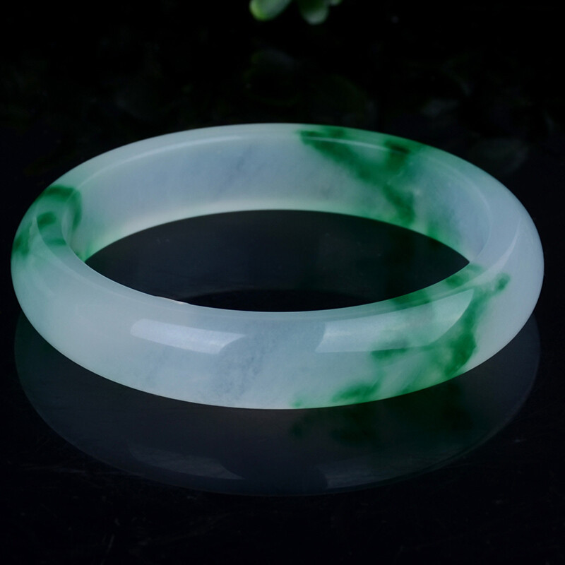 梦玉盈 飘花石英岩质玉手镯时尚女款白玉镯子岫玉玻璃种七月七 礼物送