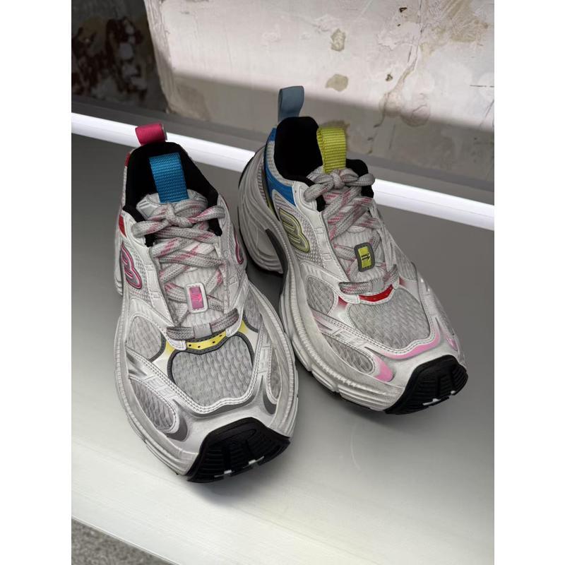 巴黎世家(Balenciaga)女士跑步运动鞋XL加大码缓震舒适训练鞋