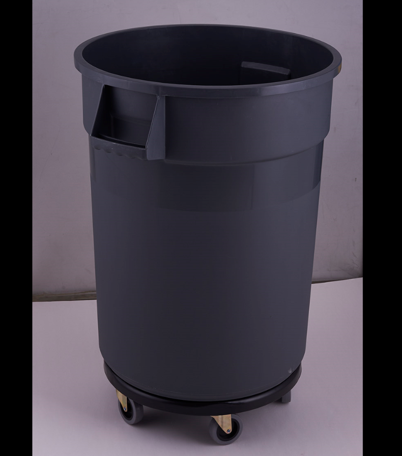 带轮子垃圾桶