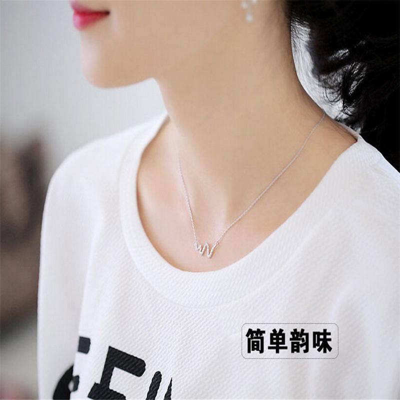 925银饰品 微镶闪电 锁骨项链坠送女朋友七夕情人节礼物