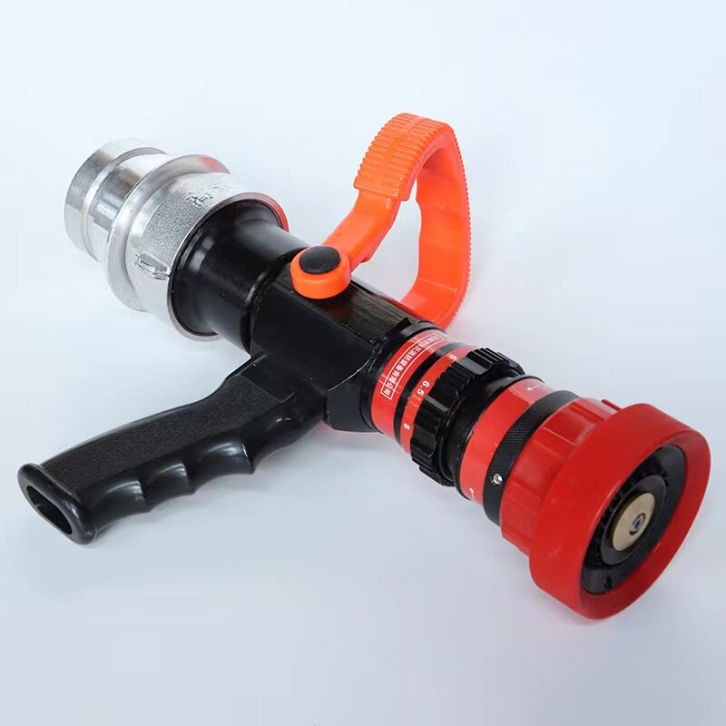 万里达 多功能水枪 喷射模式可调节,喷雾角 度 120 度,水流可从 2 升 /S-8 升/S 进行调节 1个高清大图