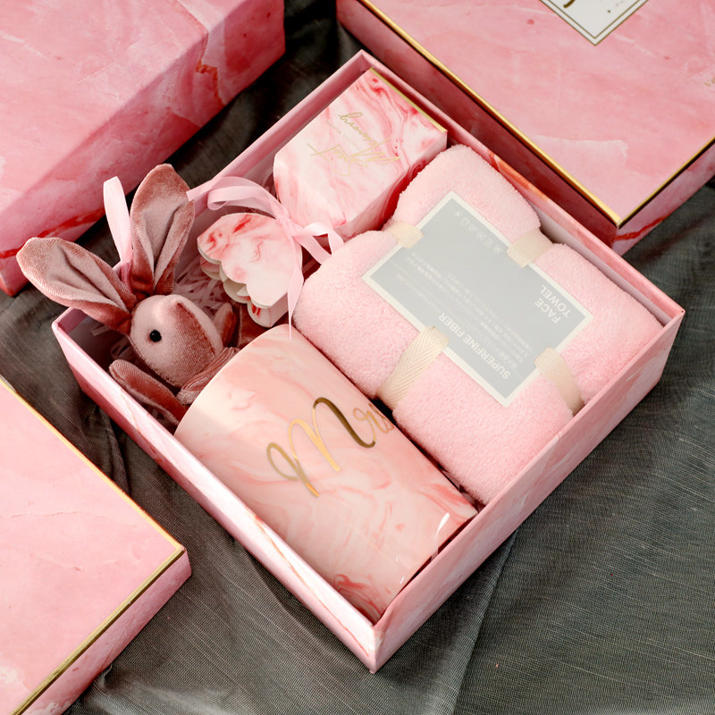 米魁结婚婚礼伴手礼回礼小礼品小盒女伴娘创意伴郎生日礼盒