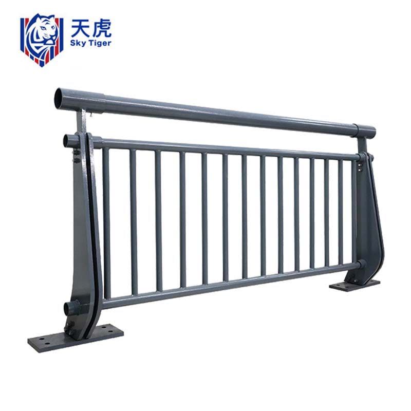 天虎 镀锌钢防撞护栏 1.2米高 米图片
