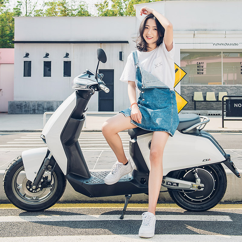 soco速珂cu3s舒适版智能踏板电动车带行车记录仪锂电池电瓶车