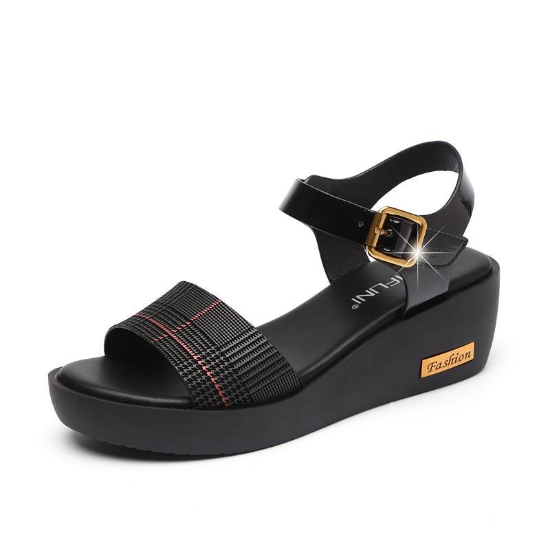 奔典品牌莎绮百丽凉鞋女夏平底新款中跟厚底女舒适防滑坡跟软底妈妈鞋