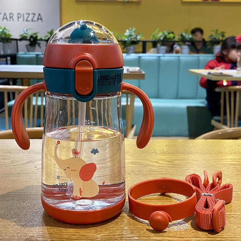 儿童吸管水杯可爱幼儿园卡通两用塑料杯夏季宝宝户外背带便携水壶 红色350ml 杯子+杯刷