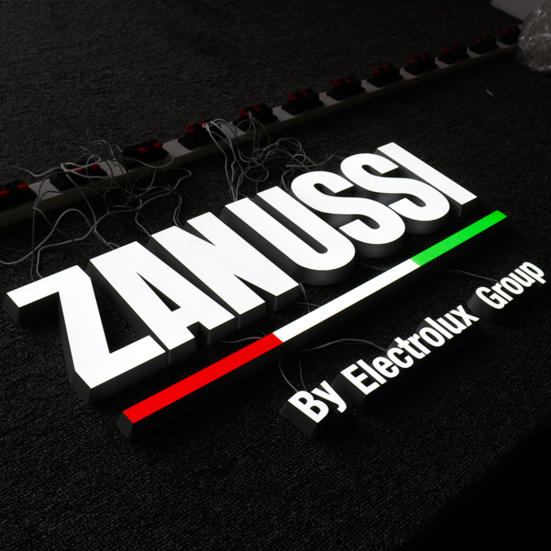 ZANUSSI -By Electrlux Group 扎努西精品发光字欧邦标识高清大图