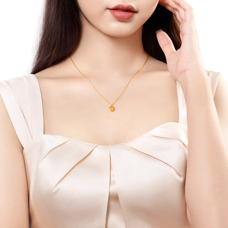 梦金园皇冠黄金吊坠足金吊坠硬金王冠挂坠送女友生日礼物/配银项链