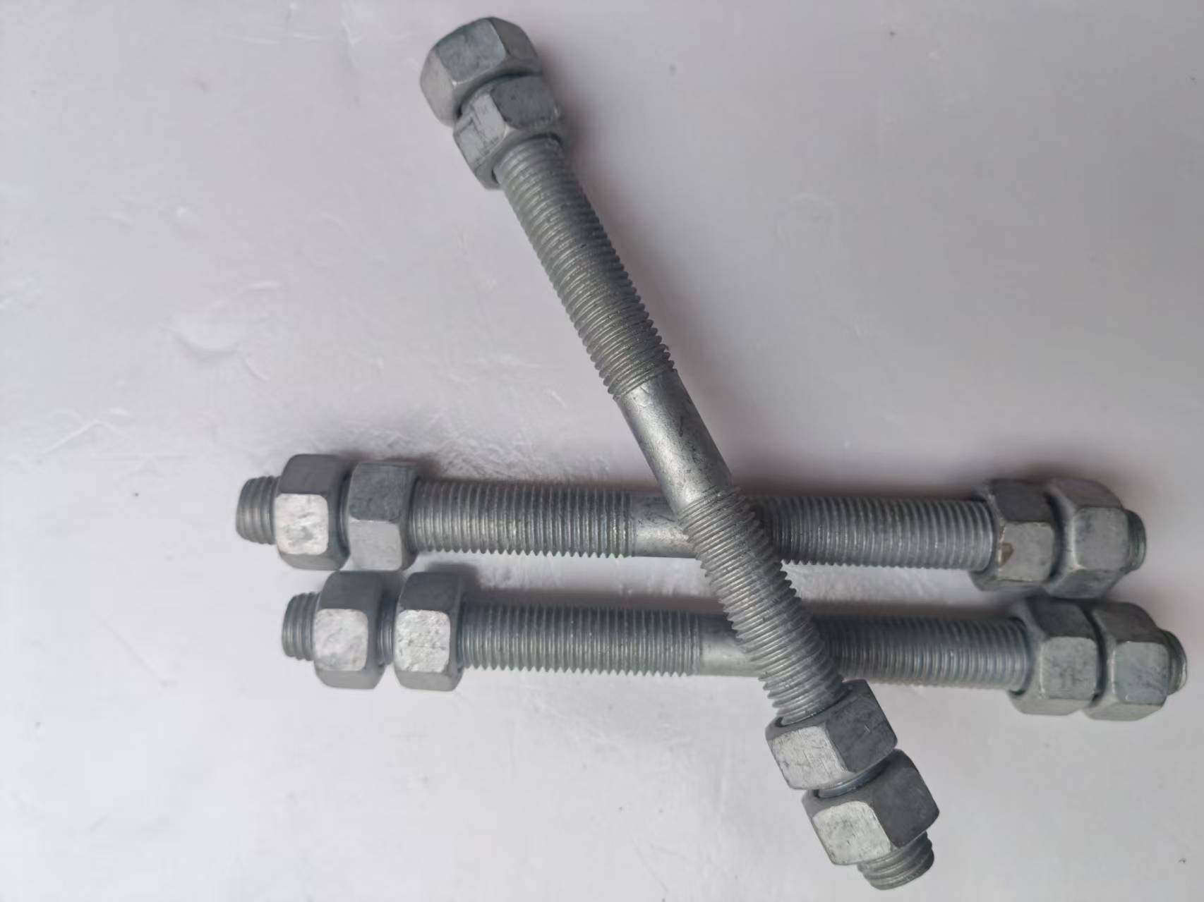 WJ M16*280mm 热镀锌双头穿钉套高清大图