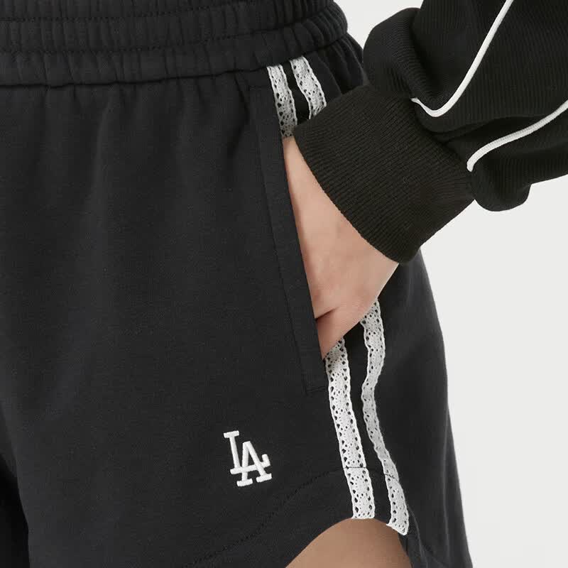 美职棒(MLB)女装 夏季新款运动服跑步健身时尚潮流休闲短裤 3FSPV0463-07BKS高清大图