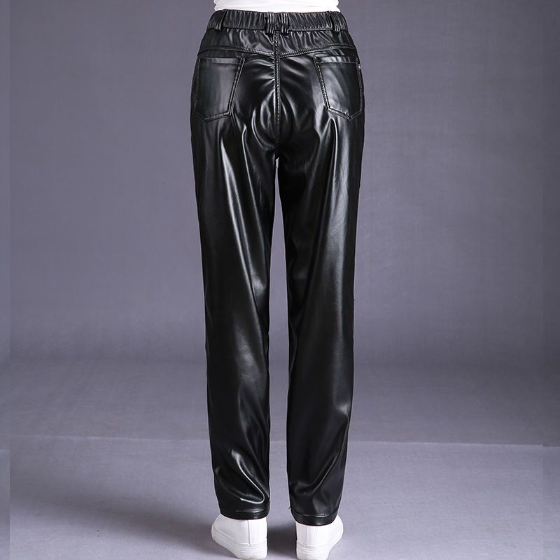 春秋款女士皮裤青年黑色pu皮裤宽松大码女裤防风松紧裤中老年