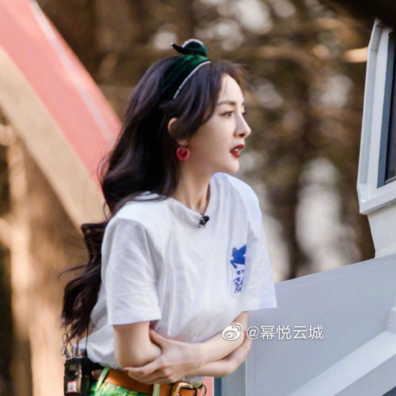 密室大逃脱杨幂同款墨绿色珍珠发带蝴蝶结发箍超仙港风头饰发饰潮杨幂