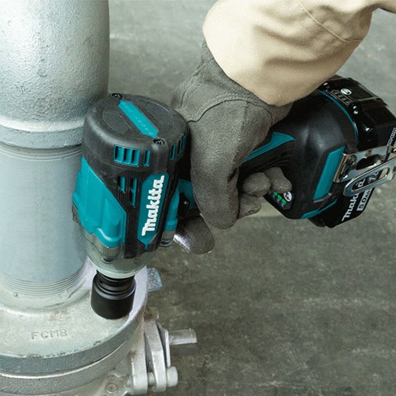 牧田(makita)DTW300RTJ 充电式冲击扳手1/2英寸套筒小风扳无刷风炮机18V锂电池5AH两电一快充图片