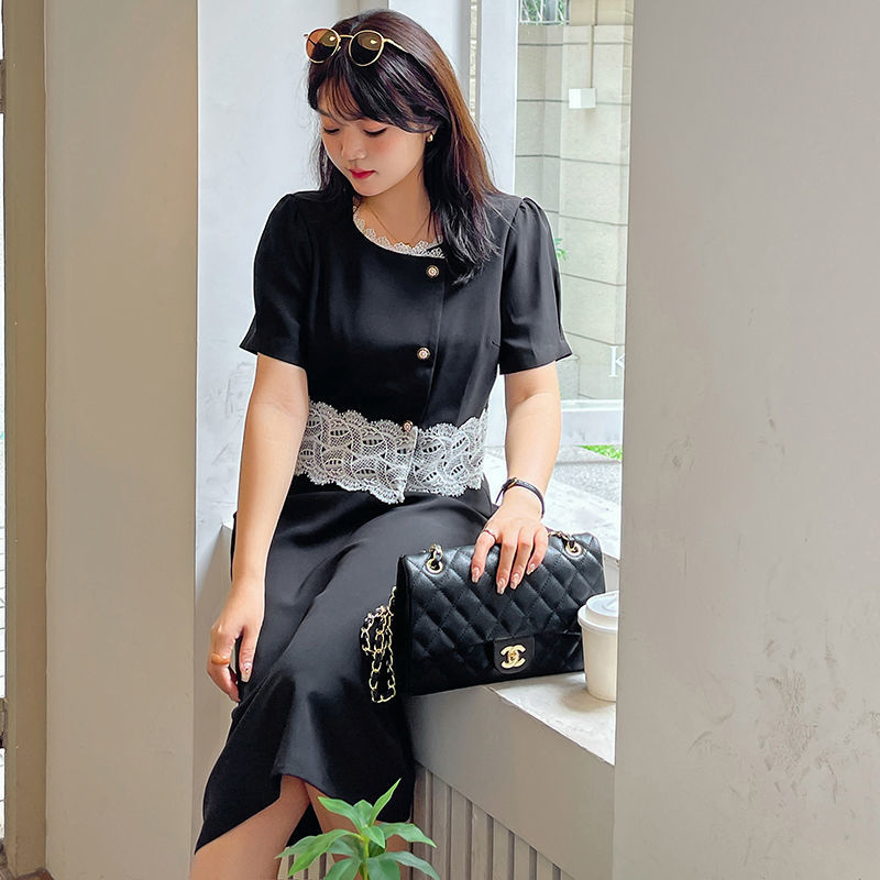 美动态2022夏季新款大码女装胖mm法式赫本风蕾丝拼接小黑裙连衣裙