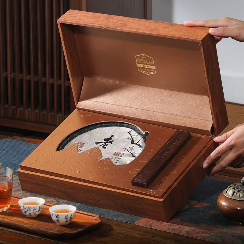 舒淡 马到成功 福鼎白茶鲜芽叶 茶饼礼盒装 350g(单位:盒)高清大图