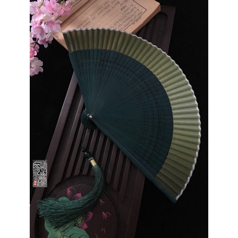 江户日式日本和风折扇子和服扇女扇小花刻渐变空白扇金色绿 三维工匠 绿色渐变+大珠流苏高清大图