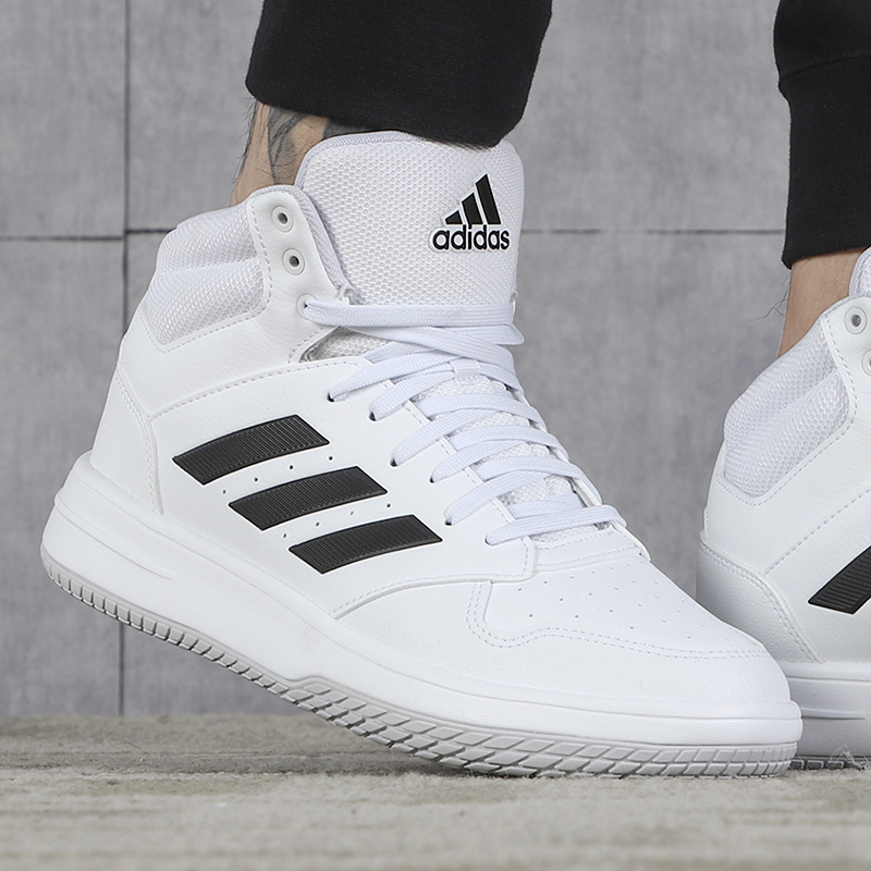 Adidas阿迪达斯篮球鞋男2021冬季新款运动鞋白色高帮休闲鞋EG4235