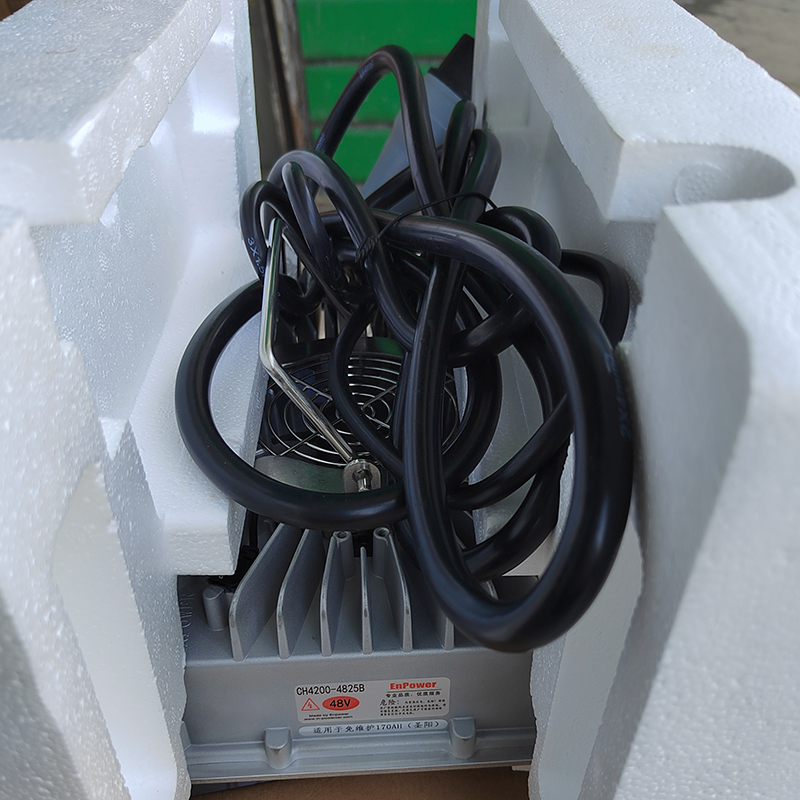 朗晴 CDQ1 电动车免维护充电器 48V 25A