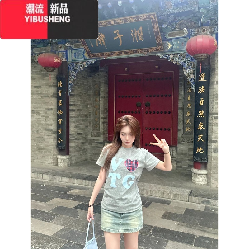 YIBUSHENG美式复古字母正肩短袖t恤女季修身显瘦设计感小众别致上衣高清大图