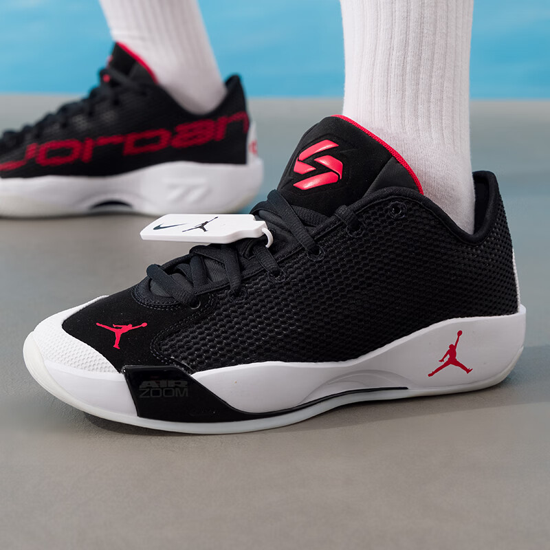 耐克（NIKE）男鞋新款运动鞋JORDAN LUKA 77 PF缓震舒适训练篮球鞋 IF1611-001 ZP高清大图