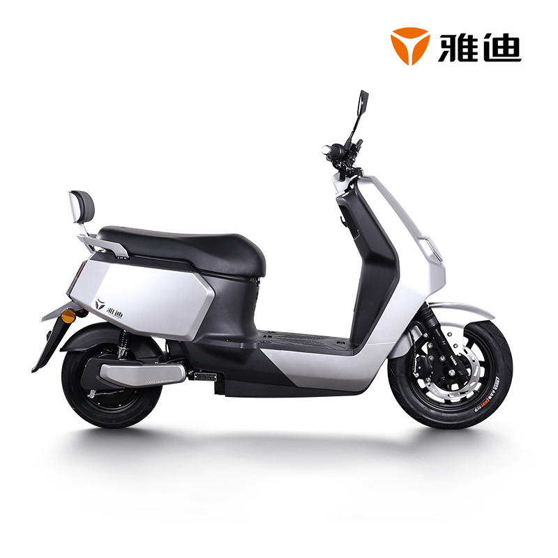 雅迪电动车莱昂时尚代步车男女通勤60v32a成人轻便升级轻摩版科技银