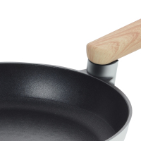 炊大皇年轮煎锅24cm 米白色家用煎牛排荷包蛋锅 少油烟加深加厚不粘锅平底锅JG24NLB
