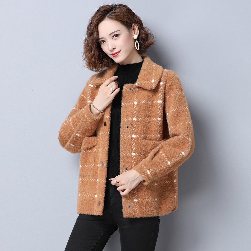2024新款春秋装中年妈妈装中长款仿水貂绒春秋外套女中老年洋气外衣 9913黄驼 S