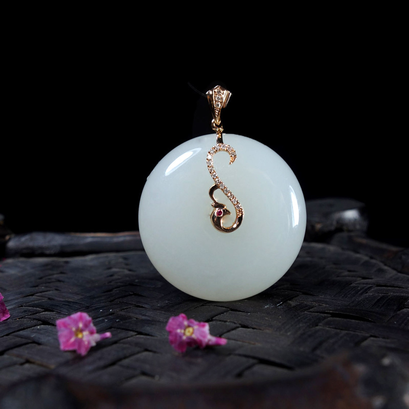 真玉天地和田玉白玉平安扣18k金镶嵌吊坠女士款附带证书